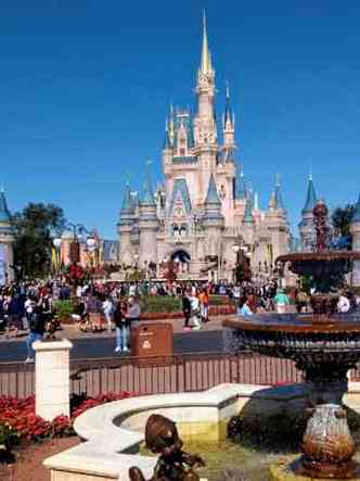 Castelo da Cinderela, situado no coração do Magic Kingdom, no Walt Disney World Resort