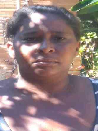 A lder comunitria, Dominga Pereira da Silva est preocupada com levado nmero de famlias em situao de fome(foto: Arquivo pessoal)