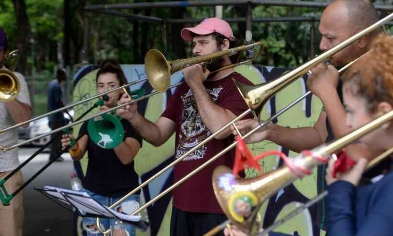 Estagirios Brass Band 