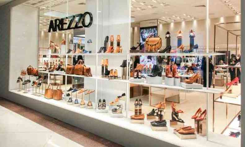 A marca-me Arezzo representa atualmente apenas 54% do faturamento da companhia no Brasil (foto: Arezzo/Divulgao )