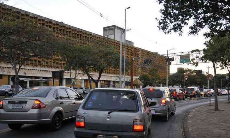 A alegao  que muitos mudaram para Nova Lima sem alterar a placa(foto: Juarez Rodrigues )