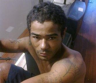 Homem foi preso na noite de quinta-feira(foto: Pol�cia Militar/Divulga��o)