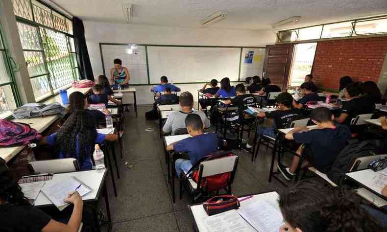 Governo de Minas abre inscries para professores e funcionrios interessados em trabalharem na rede de ensino estadual