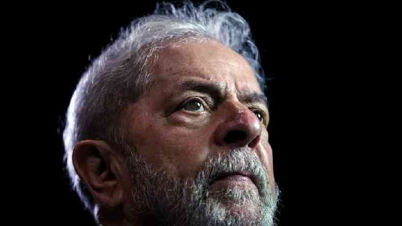 Recurso apresentado pela defesa de Lula questionando conduta do ex-juiz e ministro Sergio Moro est paralisado por pedido de vista(foto: EPA/Fernando Bizerra Jr.)