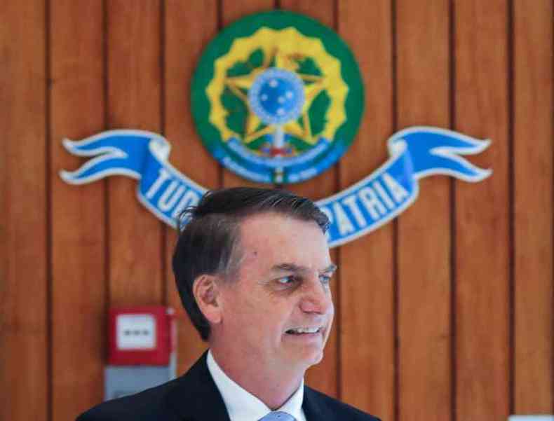O capito reformado Jair Bolsonaro se elegeu no rastro da onda conservadora mundial e embalado pelas redes sociais, que superaram a TV(foto: Srgio Lima/AFP)