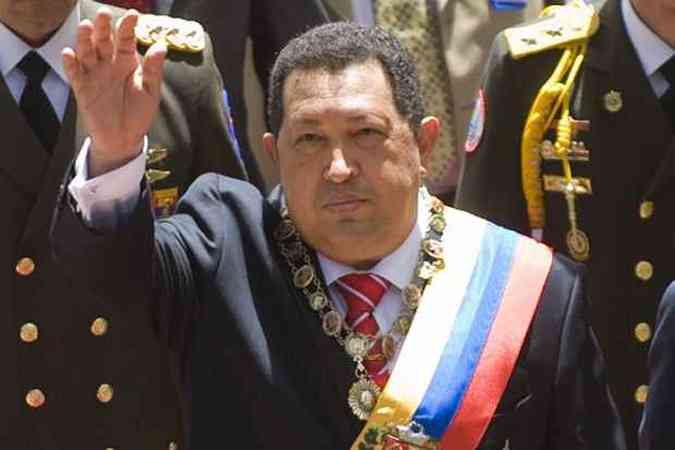 Chvez ordenou a retirada dos adidos militares venezuelanos de Assuno(foto: LEO RAMIREZ / AFP)