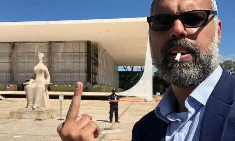 Allan dos Santos, blogueiro bolsonarista, é acusado de divulgar fake news(foto: REDES SOCIAIS/REPRODUÇÃO)