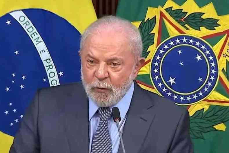 O presidente Lula durante reunio ministerial 