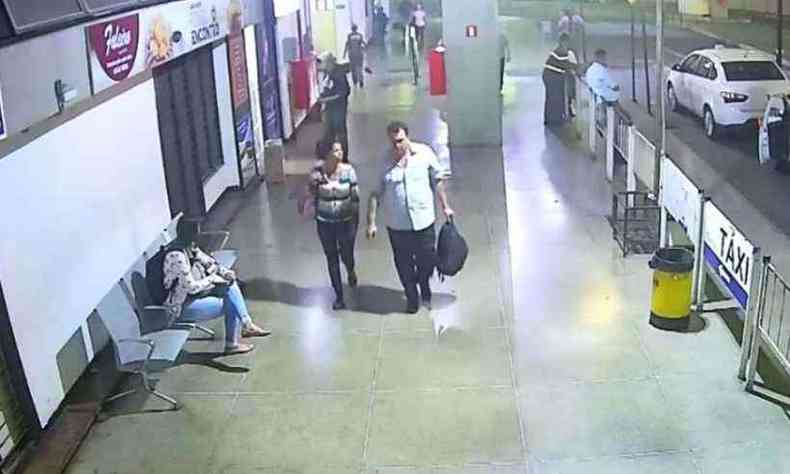 Mulher foi vista pela ltima vez em 17 de setembro ao lado do suspeito(foto: Divulgao/Polcia Civil)