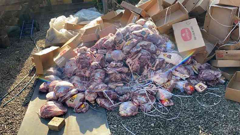 Carga roubada de carne estava escondida em Betim, na Regio Metropolitana
