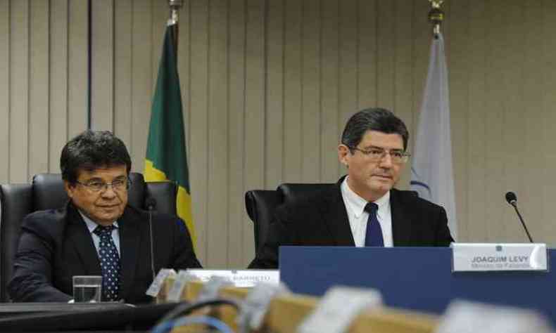 Presidente do Carf, Carlos Barreto, em reunio do rgo com o ministro da Fazenda, Joaquim Levy(foto: Elza Fiza/Agncia Brasil)