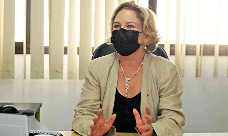 Cludia Navarro, secretria de Sade de BH