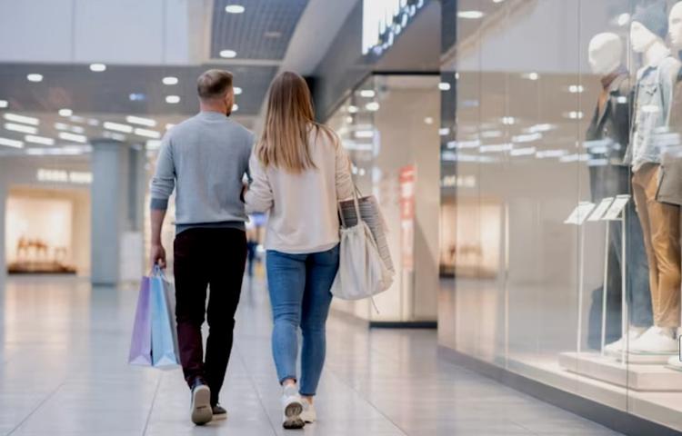 O empresário deve estar atento a tudo para começar a temporada de vendas de fim de ano com o pé direito