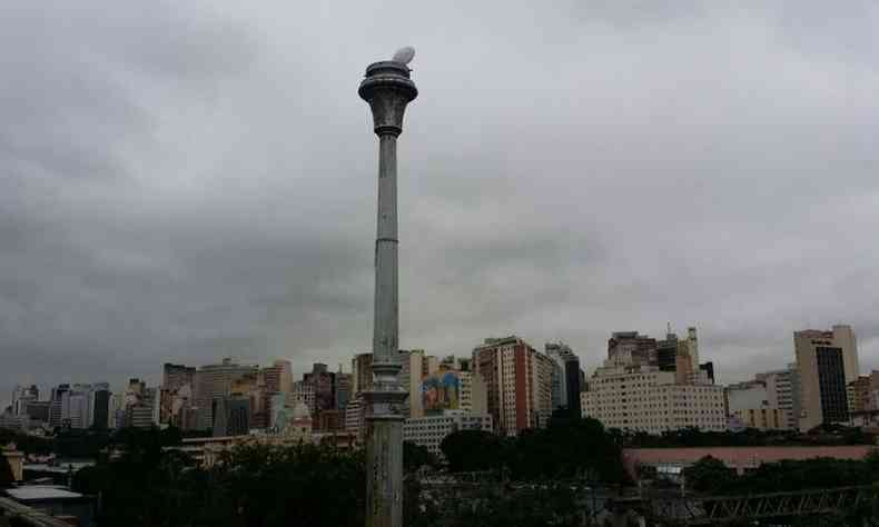 Manh de cu nublado em Belo Horizonte e com temperatura de 17 graus nesta sexta-feira (foto: Paulo Filgueiras/ EM/ D.A Press)