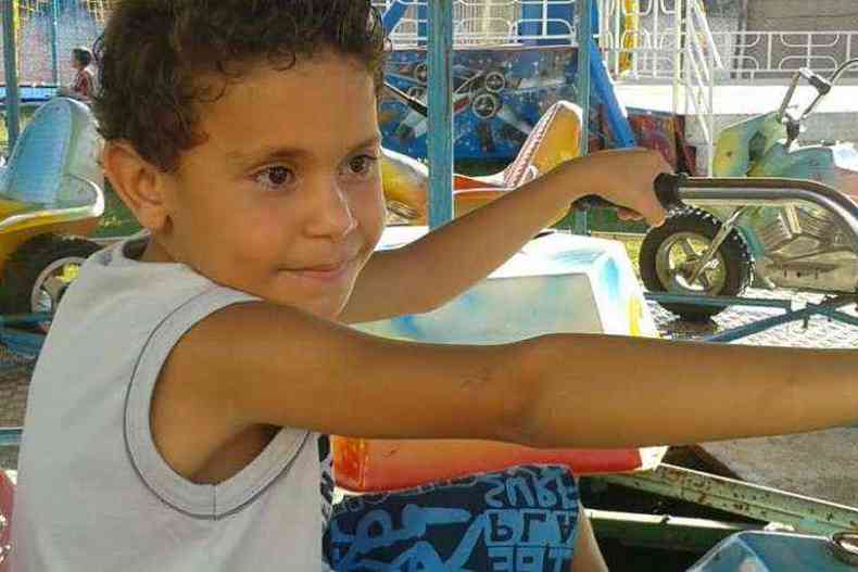 Tiago Damasceno dos Santos, de sete anos,  a segunda morte confirmada(foto: Arquivo pessoal)
