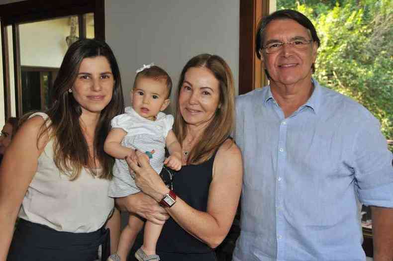 Carolina Pinhel com a filha Isabel, Lilian e Mauro Pinhel(foto: marcos vieira/em/d.a press)