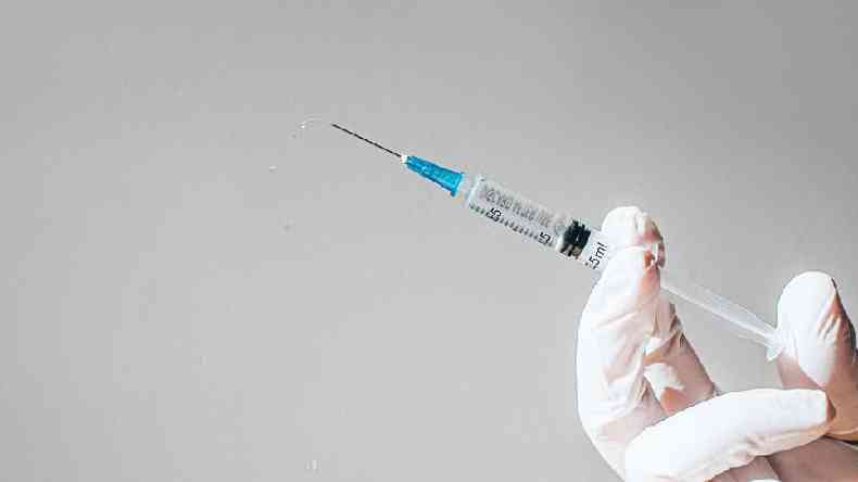Imunização é baseada em fragmento de RNA(foto: Getty Images)