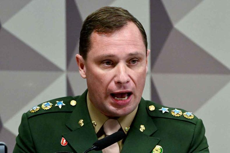 Mauro Cid é ex-ajudante de ordens de Jair Bolsonaro(foto: EVARISTO SÁ/AFP) Mauro Cid é ex-ajudante de ordens de Jair Bolsonaro