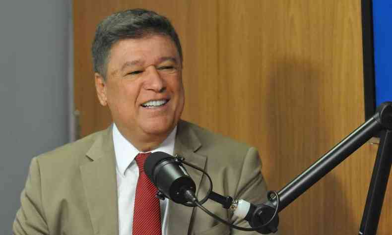 O senador Carlos Viana
