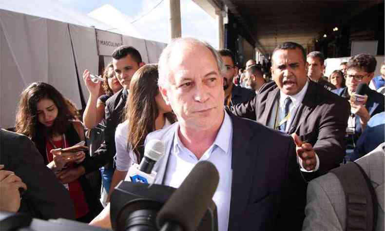 O candidato do PDT disse que as negociaes dele com o 'Centro' foram feitas para 'agravar' o preo do grupo junto a Alckmin(foto: Edesio Ferreira/EM/D.A press)