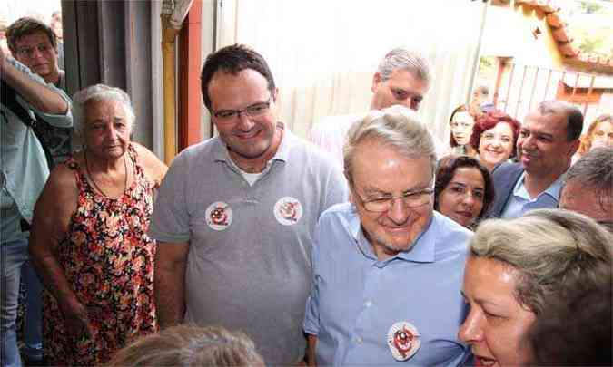 Em Belo Horizonte, o ministro Nelson Barbosa e o prefeito Marcio Lacerda visitaram posto de sade(foto: Edsio Ferreira / EM / D.A Press)