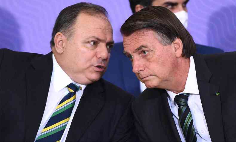 Pazuello e Bolsonaro