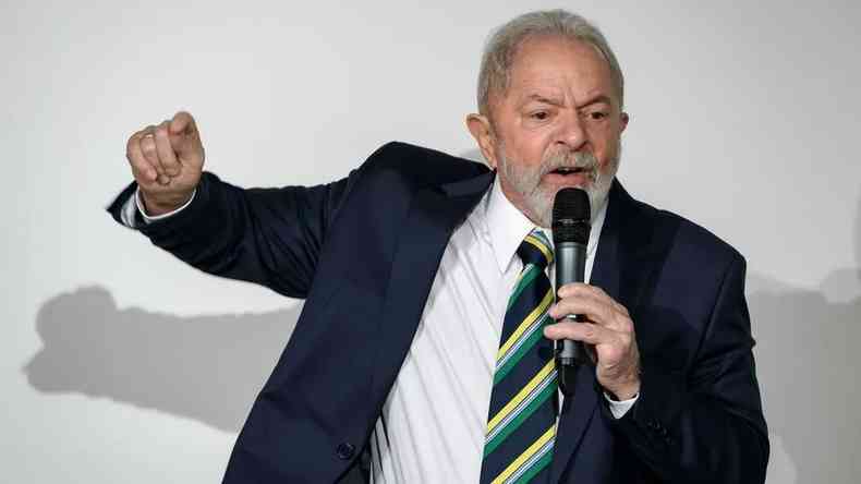 Ex-presidente Lula anuncia que tem agora perfil no LinkedIn