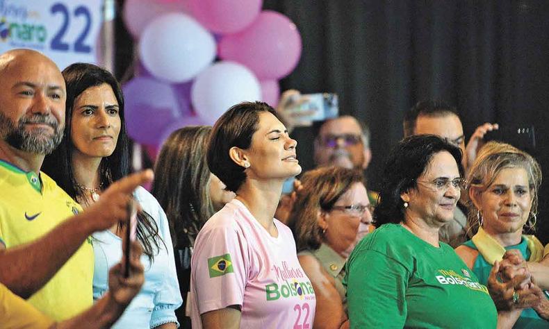 A primeira-dama e a ex-ministra 