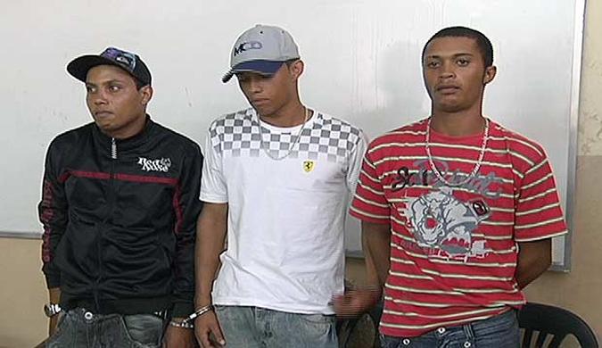 Os suspeitos tem entre 19 e 20 anos de idade(foto: TV Alterosa/Reprodução) Os suspeitos tem entre 19 e 20 anos de idade(foto: TV Alterosa/Reprodução)