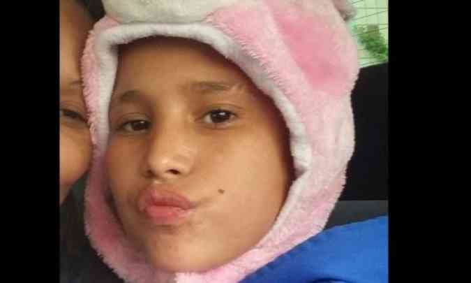 Joo Victor Souza de Carvalho, de 13 anos, teria morrido por causa do uso de lana-perfume. (foto: Reproduo/Facebook)