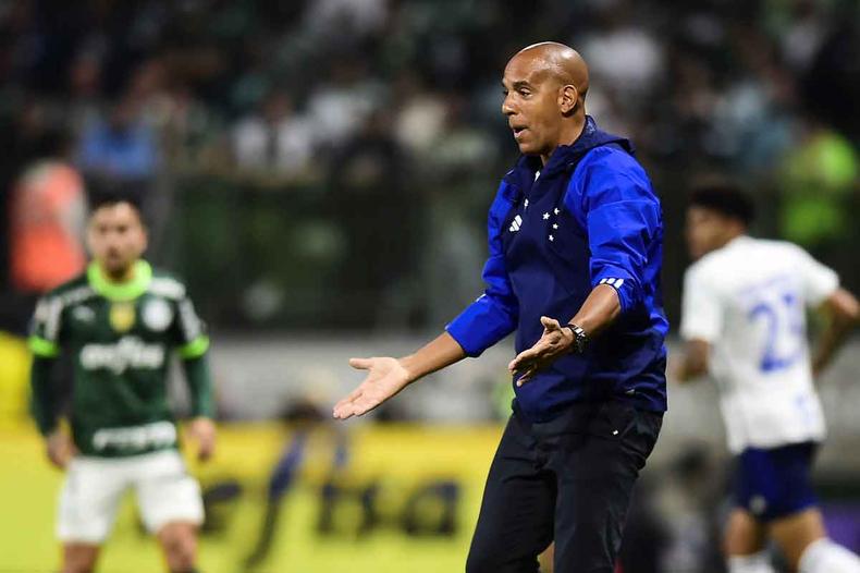 Pepa no suportou a presso pelos maus resultados da Raposa e a possvel perda do grupo e no  mais tcnico da equipe celeste