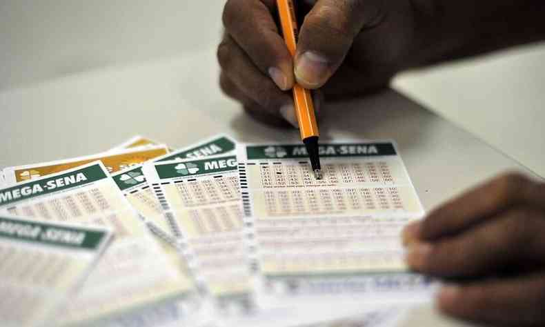 Somando as cinco loterias, o valor chega a R$ 2,2 milhes(foto: Agncia Brasil/Reproduo)