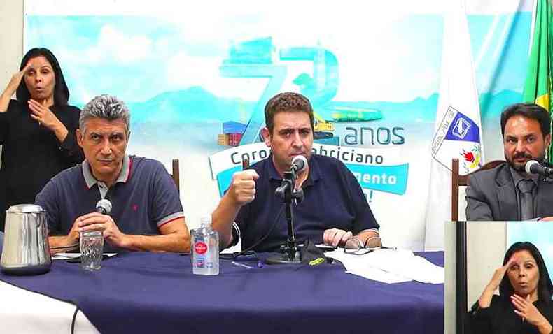 Durante a live em sua rede social, o prefeito de Coronel Fabriciano, Dr. Marcos Vincius, disse que todos tm o direito de trabalhar, por isso no concorda com o fechamento do comrciol(foto: Reproduo vdeo MVSB)