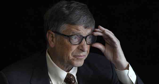 O cofundador da Microsoft e filantropo Bill Gates se mantm como o homem mais rico do mundo(foto: AFP PHOTO / TOBIAS SCHWARZ )