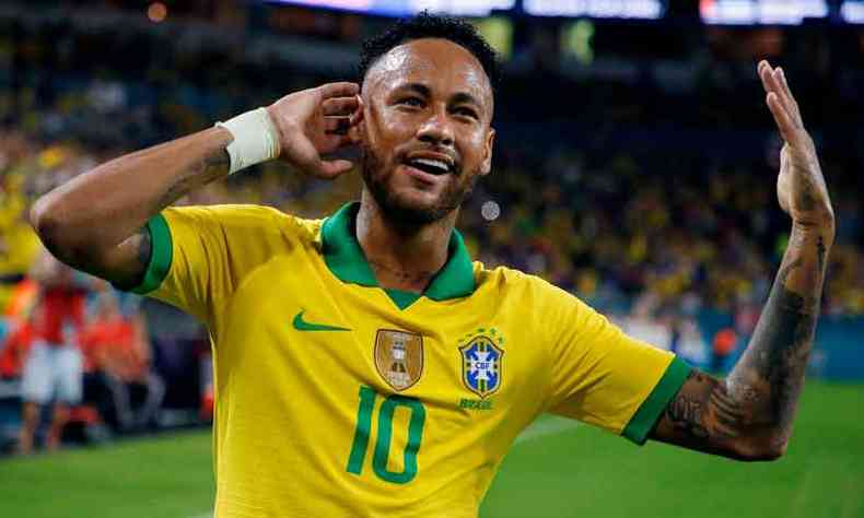 Voltando de contuso, participao de Neymar foi discreta, apesar de ter feito um gol(foto: RHONA WISE/AFP)