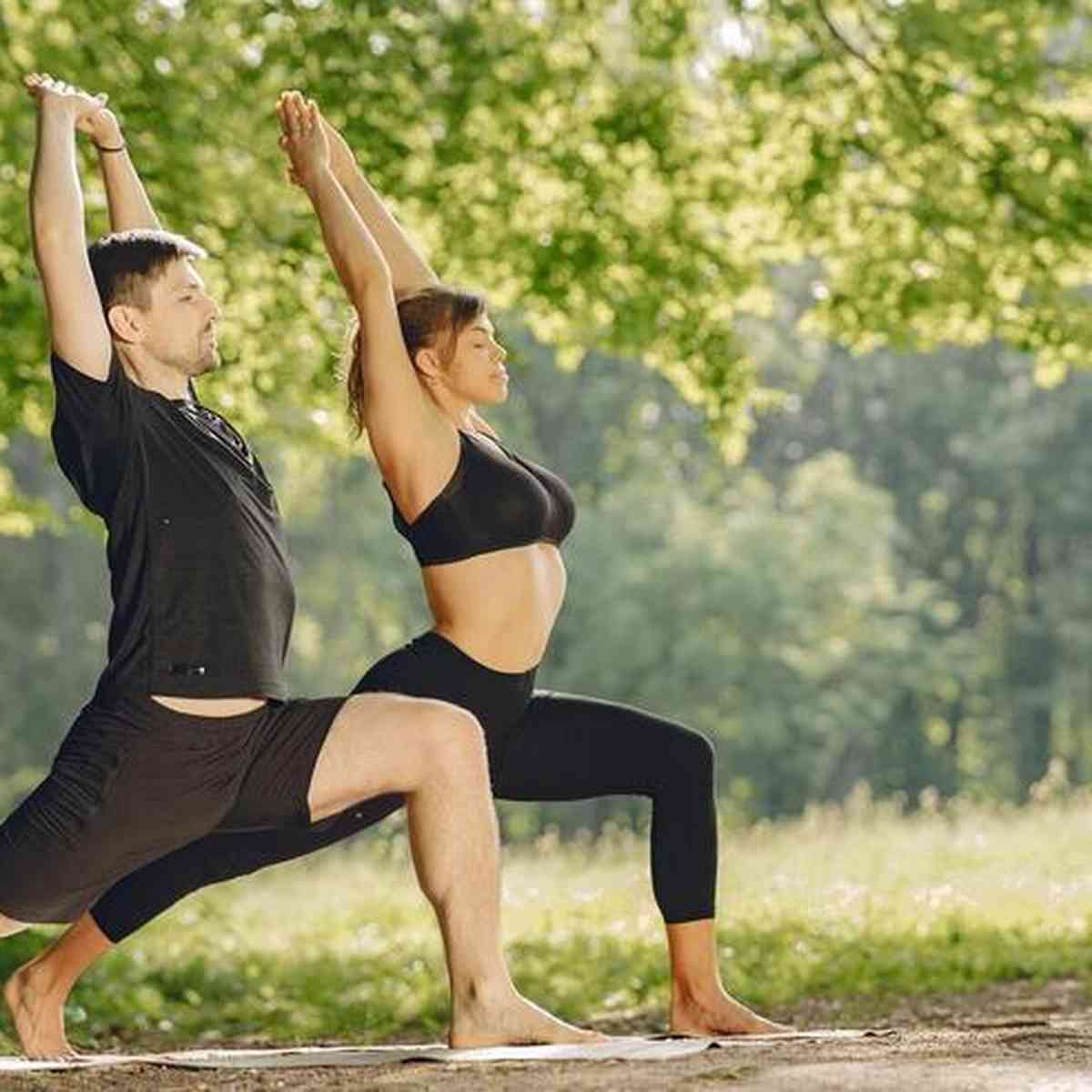 Nossos 10 melhores exercícios de ioga para homens!