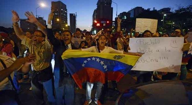 Instabilidade econômica no país gera protestos e já deixou 34 mortos em confrontos(foto: JUAN BARRETO/AFP) Instabilidade econômica no país gera protestos e já deixou 34 mortos em confrontos(foto: JUAN BARRETO/AFP)