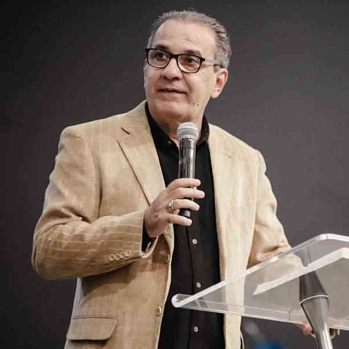 Pastor Silas Malafaia dar xeque mate na imprensa em vídeo revelador