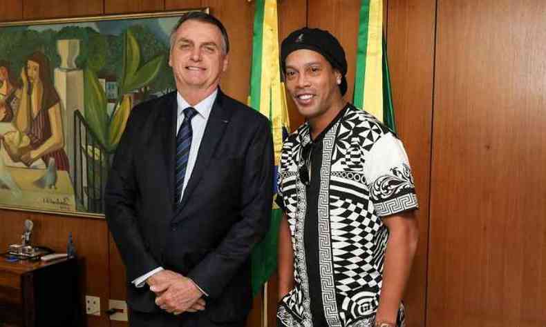 Bolsonaro recebeu Ronaldinho no Palcio do Planalto em 17 de junho(foto: Marcos Correa/Presidncia da Repblica)