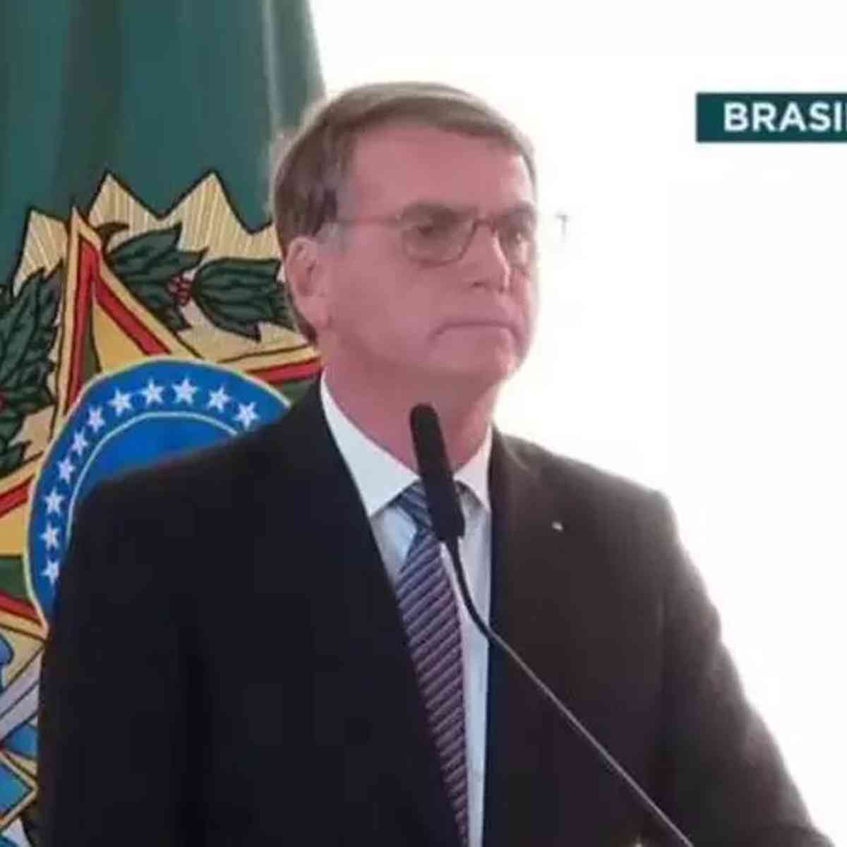remove vídeos do canal do presidente Jair Bolsonaro