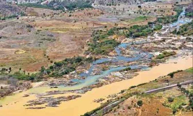 O Rio Doce no Espírito Santo, onde a mancha chegou afetando o abastecimento humano(foto: Fred Loureiro/Secom-ES/Divulgação) O Rio Doce no Espírito Santo, onde a mancha chegou afetando o abastecimento humano(foto: Fred Loureiro/Secom-ES/Divulgação)