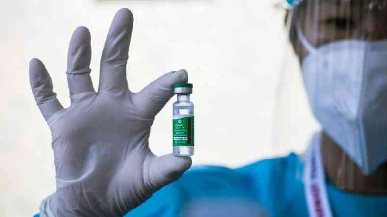 A AstraZeneca enfrenta problemas em duas de suas fbricas, o que atrasou entregas de sua vacina(foto: Getty Images)