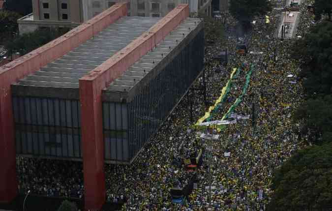 Mais de um milho de pessoas tomam as ruas de So Paulo em manifestaesMiguel Schincariol/AFP