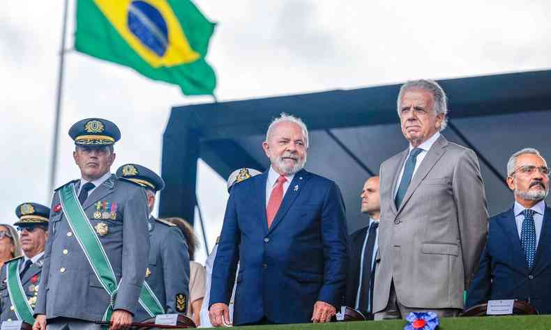 Luiz Incio Lula da Silva e lderes das Foras Armadas