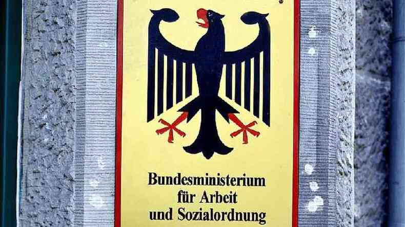 Placa na entrada do Ministrio do Trabalho alemo