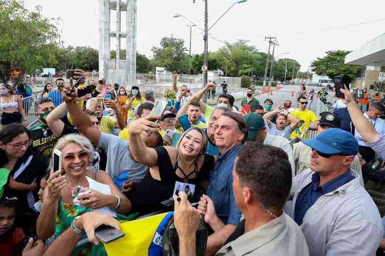 Bolsonaro foi ao Cear e voltou a criticar medidas de distanciamento social (foto: CLAUBER CLEBER CAETANO/PR)