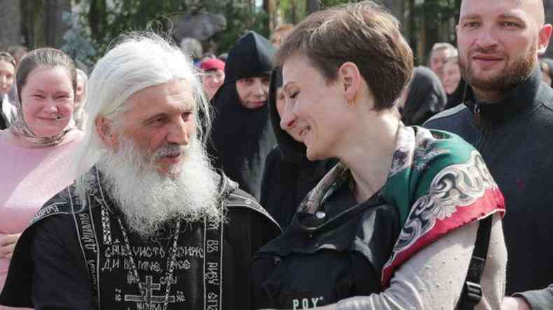 O sacerdote Sergei Romanov tem muitos seguidores fiis(foto: Getty Images)
