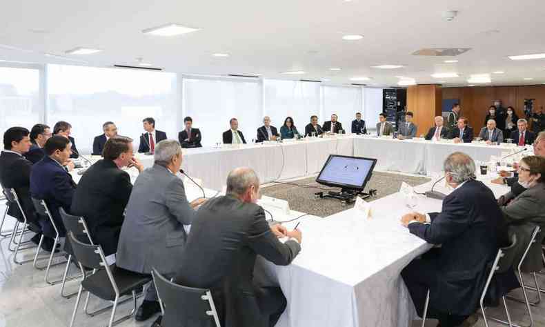 O vdeo da reunio ministerial foi divulgado nesta sexta-feira(foto: Marcos Corra/PR)