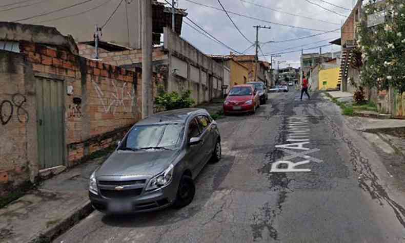 Rua Amrica, no Bairro So Bernardo, onde cliente e travesti trocaram facadas(foto: Reproduo/Google Street View)