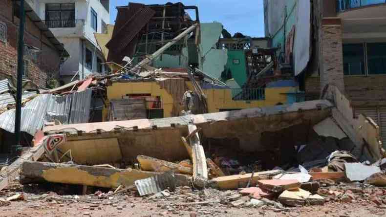 Destruio em Machala aps terremoto